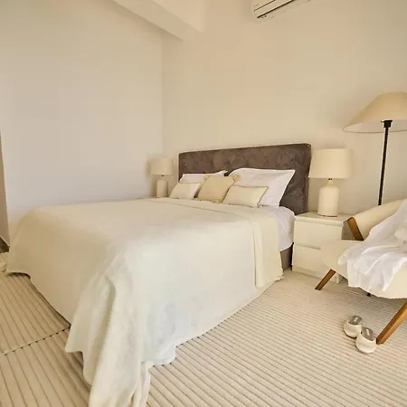 Olymp Luxury C - Seafront Elegance With Infinity Pool And Exclusive Lifestyle Kissonerga