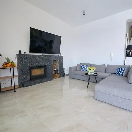 Villa Olymp Luxury C - Seafront Elegance With Infinity Pool And Exclusive Lifestyle