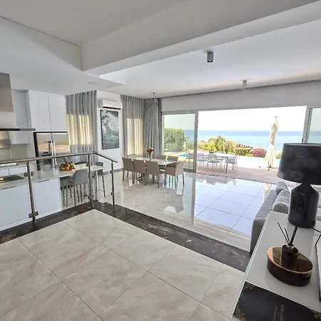 Olymp Luxury C - Seafront Elegance With Infinity Pool And Exclusive Lifestyle *