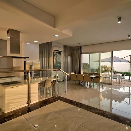 Olymp Luxury C - Seafront Elegance With Infinity Pool And Exclusive Lifestyle Villa