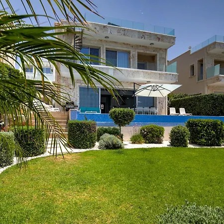 Olymp Luxury C - Seafront Elegance With Infinity Pool And Exclusive Lifestyle Villa Kissonerga