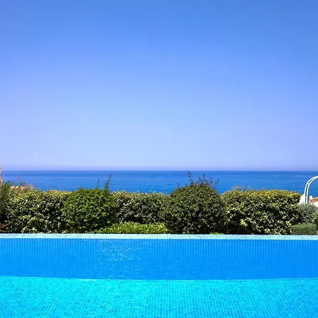 Olymp Luxury C - Seafront Elegance With Infinity Pool And Exclusive Lifestyle Kissonerga