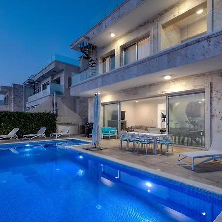 Villa Olymp Luxury C - Seafront Elegance With Infinity Pool And Exclusive Lifestyle *
