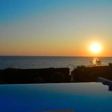 Olymp Luxury C - Seafront Elegance With Infinity Pool And Exclusive Lifestyle Villa Kissonerga