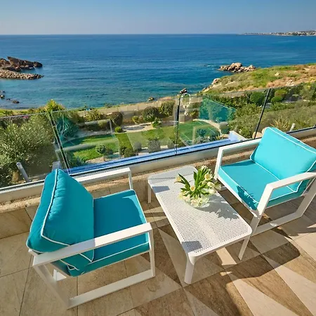 Olymp Luxury C - Seafront Elegance With Infinity Pool And Exclusive Lifestyle Villa Kissonerga