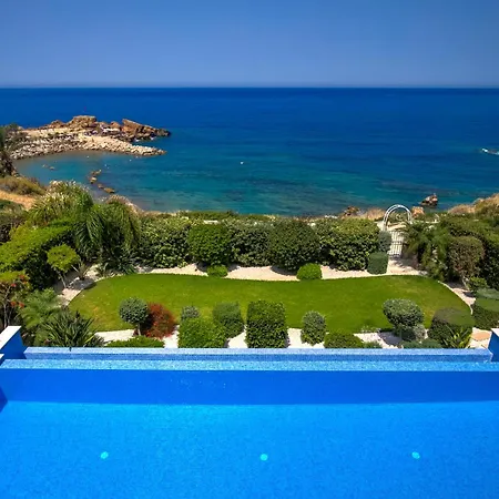 Olymp Luxury C - Seafront Elegance With Infinity Pool And Exclusive Lifestyle