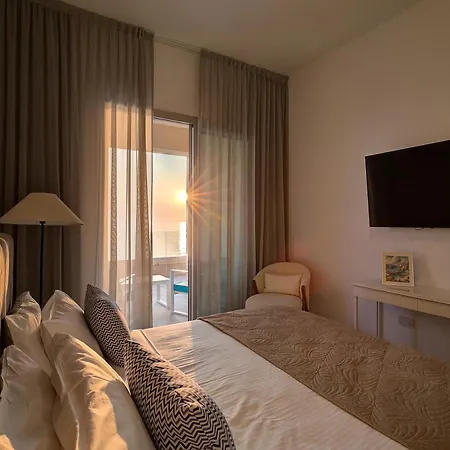 Olymp Luxury C - Seafront Elegance With Infinity Pool And Exclusive Lifestyle *