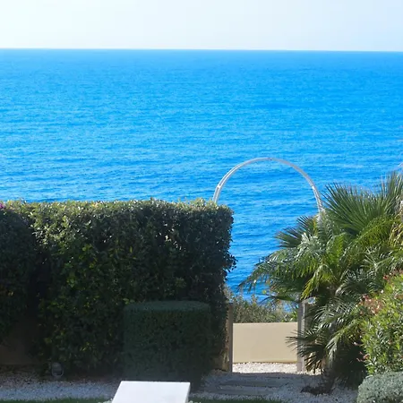 Olymp Luxury C - Seafront Elegance With Infinity Pool And Exclusive Lifestyle קיסונרגה