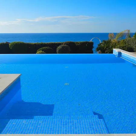 Olymp Luxury C - Seafront Elegance With Infinity Pool And Exclusive Lifestyle