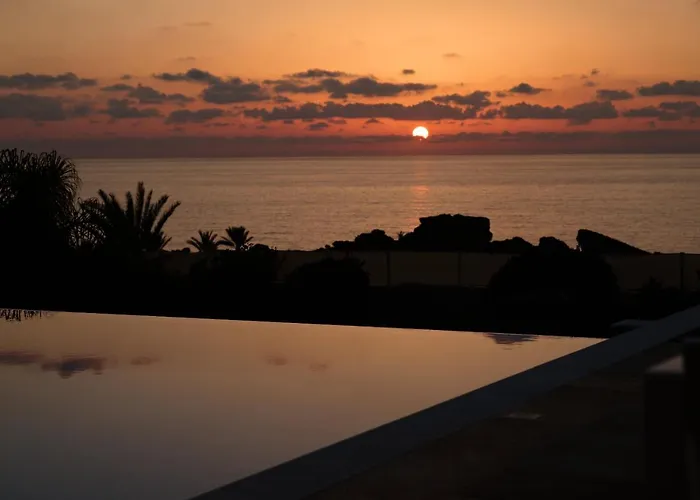 Olymp Luxury C - Seafront Elegance With Infinity Pool And Exclusive Lifestyle Villa *