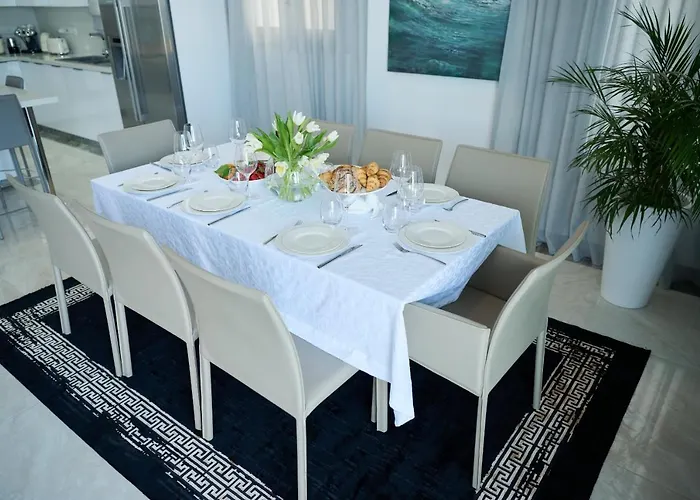 Olymp Luxury C - Seafront Elegance With Infinity Pool And Exclusive Lifestyle 키소네르가