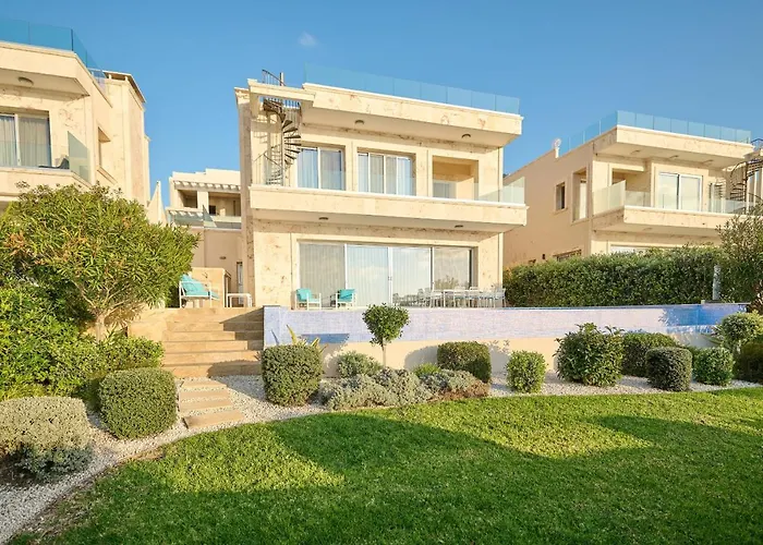 Olymp Luxury C - Seafront Elegance With Infinity Pool And Exclusive Lifestyle * Kissonerga