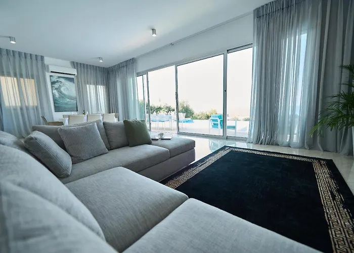 Olymp Luxury C - Seafront Elegance With Infinity Pool And Exclusive Lifestyle *