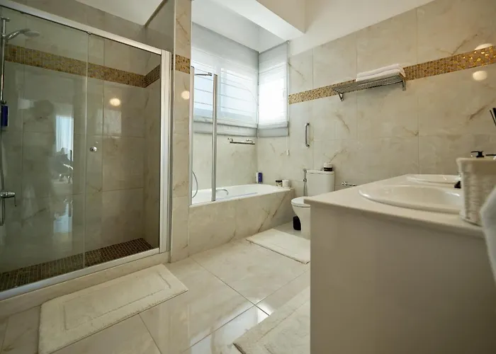 Olymp Luxury C - Seafront Elegance With Infinity Pool And Exclusive Lifestyle Villa