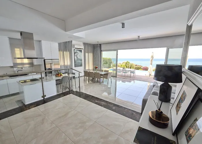 Olymp Luxury C - Seafront Elegance With Infinity Pool And Exclusive Lifestyle *